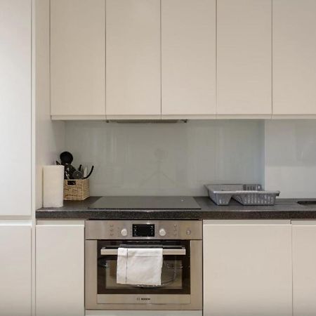 Elegant 1 Bedroom Apartment In South Kensington ลอนดอน ภายนอก รูปภาพ
