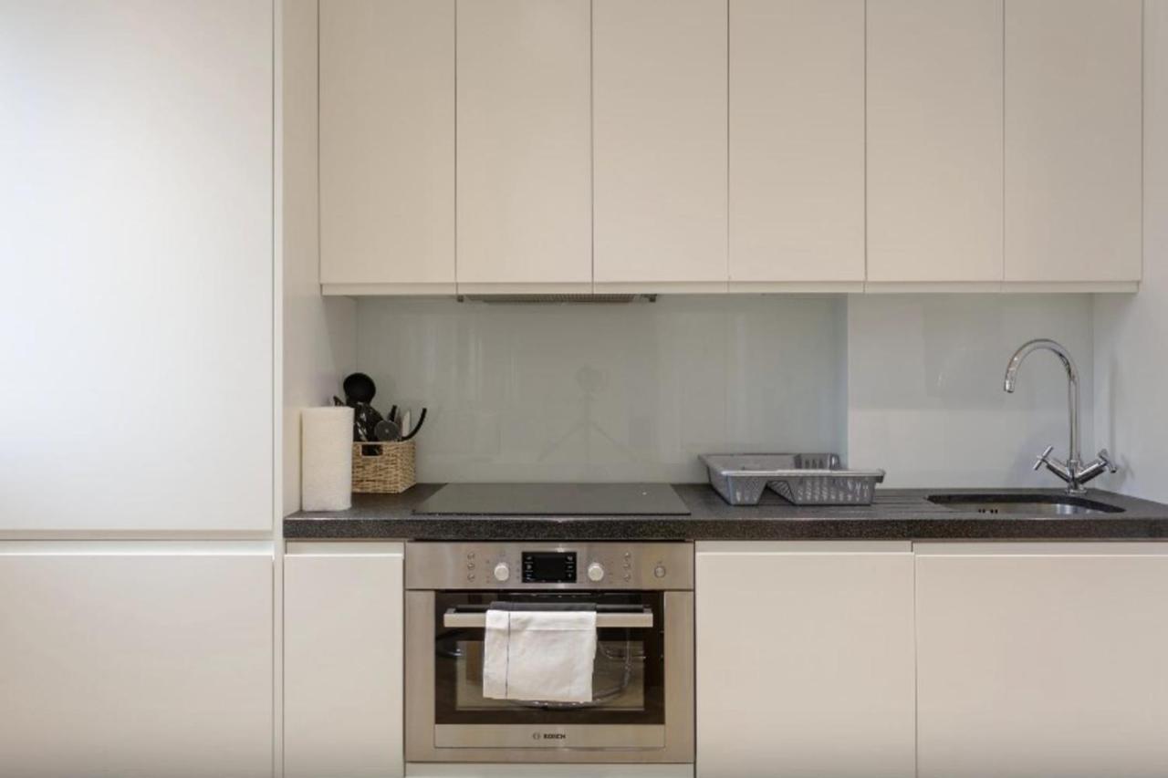 Elegant 1 Bedroom Apartment In South Kensington ลอนดอน ภายนอก รูปภาพ