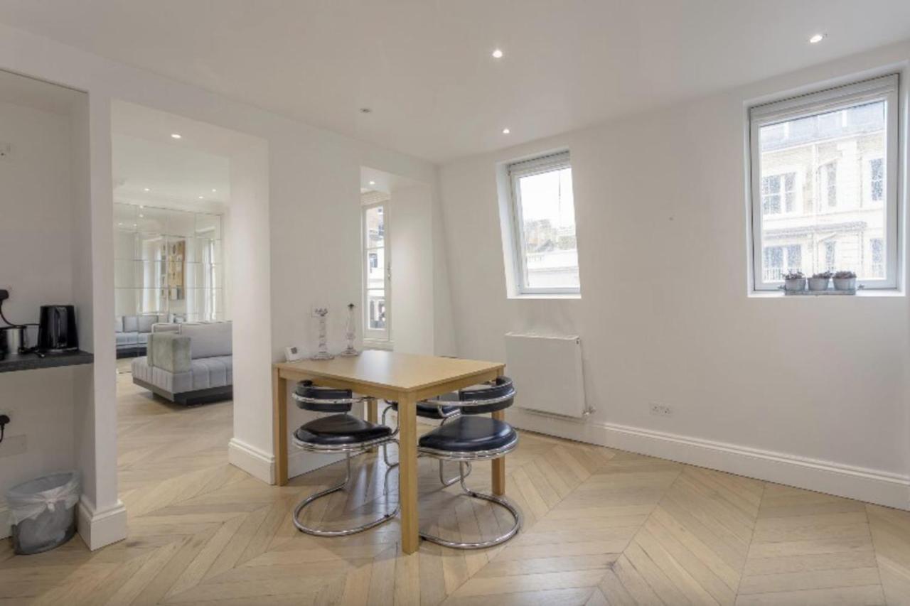 Elegant 1 Bedroom Apartment In South Kensington ลอนดอน ภายนอก รูปภาพ